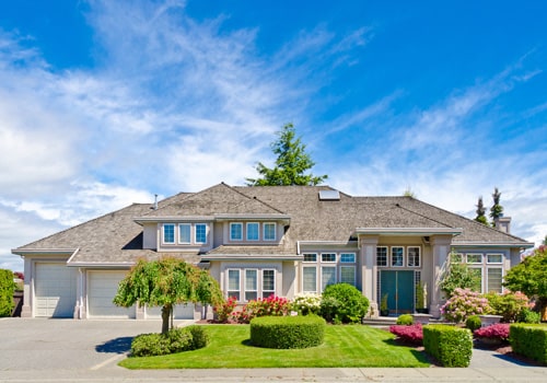 Gravenhurst Real Estate - Doug Hogarth and Rebecca Penwell