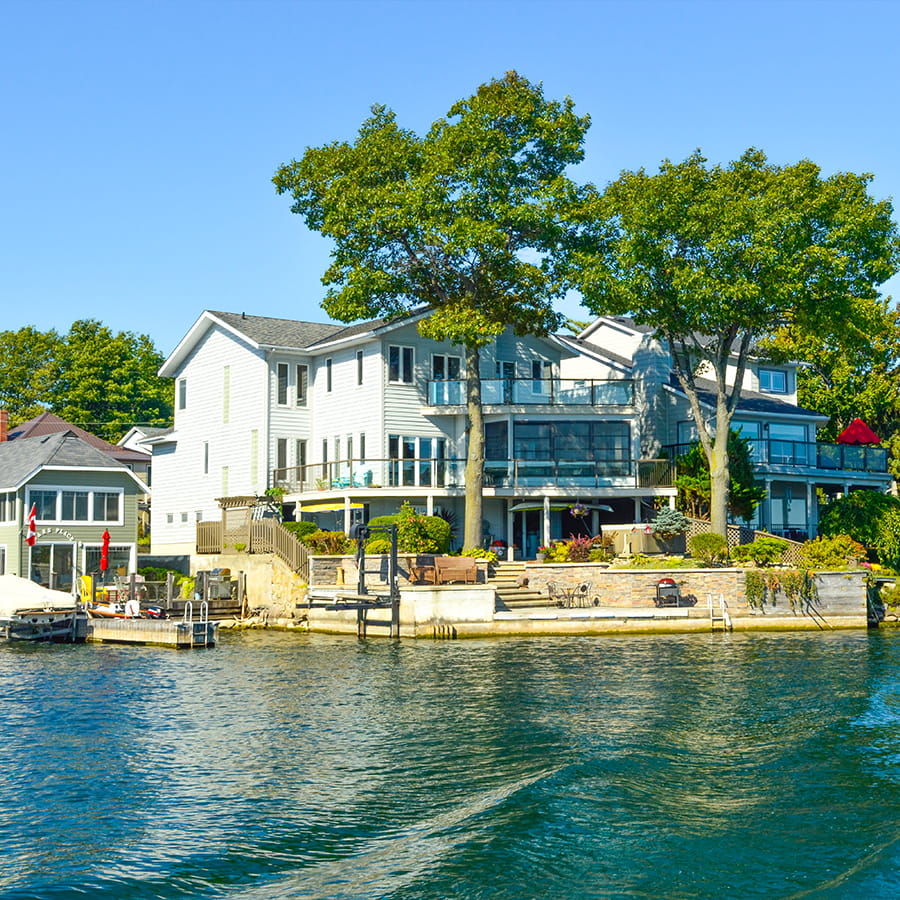Muskoka Lakes Real Estate - Doug Hogarth and Rebecca Penwell